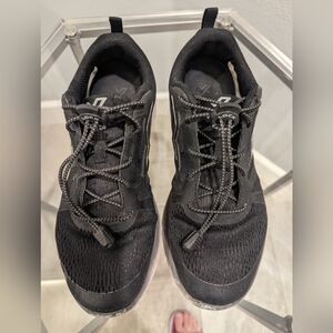 Vionic Miles Black white sneakers 8.5